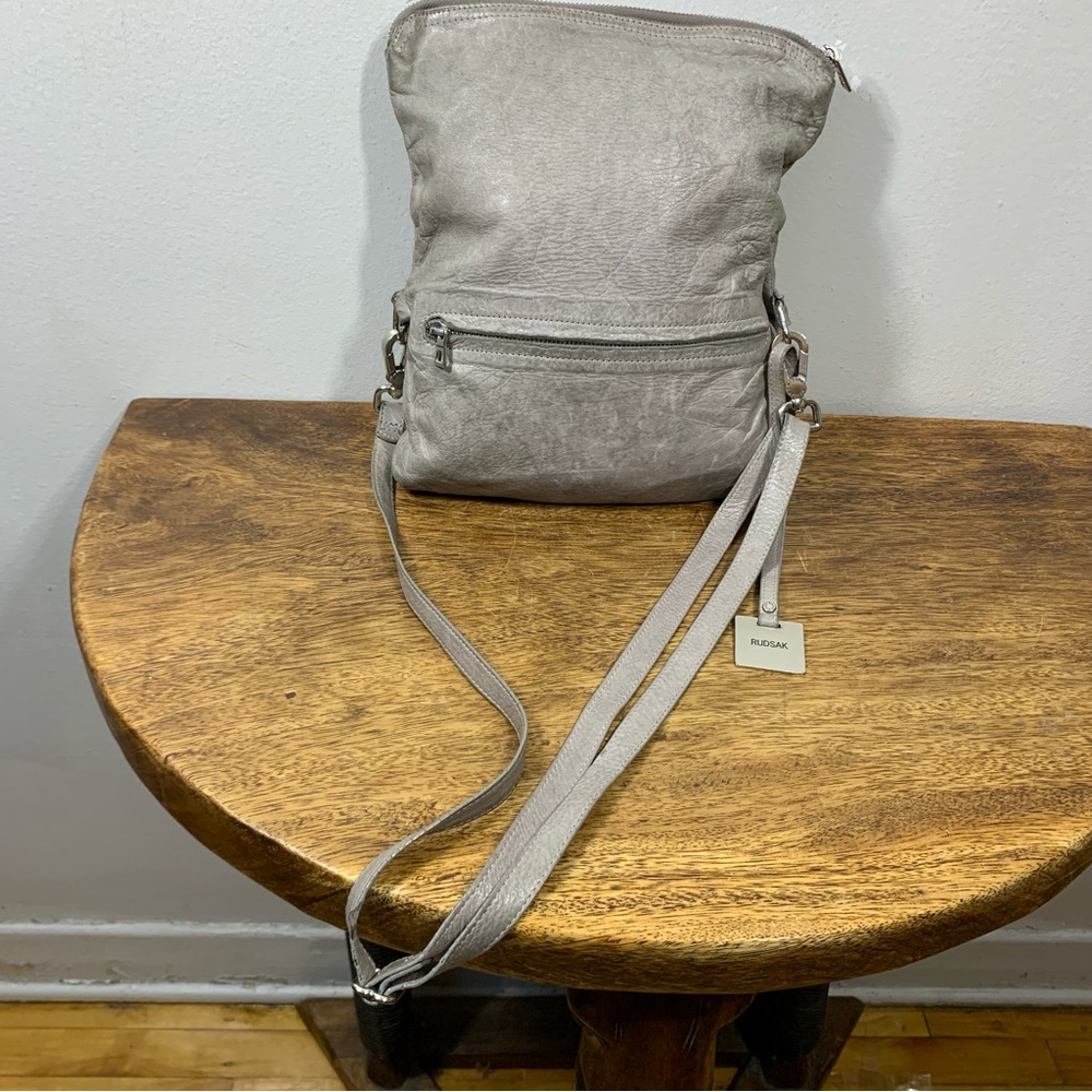 RUDSAK Light Gray Leather Crossbody Bag
